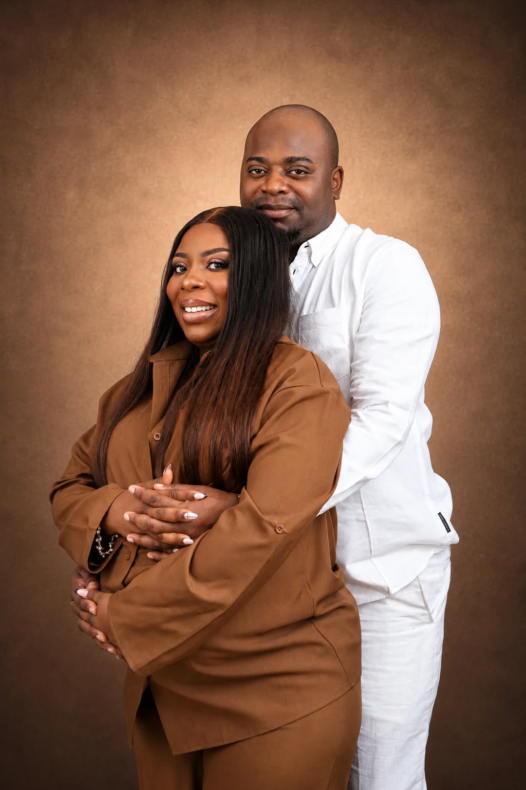 Couples photography portrait by SmilesNMore